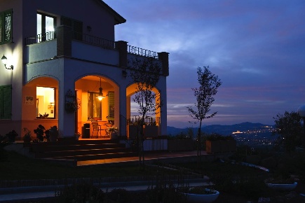 Foto Villa unifamiliare in Vocabolo Conversino 164/A, Cannara di 550 m²