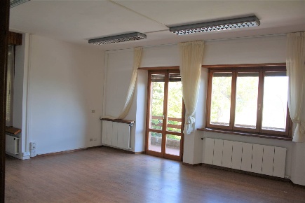 Foto Appartamento in via Giacomo Leopardi 53, Camerino in vendita