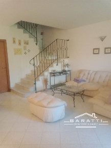 Foto Villa a schiera a Gualtieri di 180 m² con 5 locali in vendita