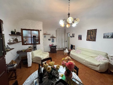 Foto Appartamento a Gambassi Terme di 120 m² con 4 locali in vendita