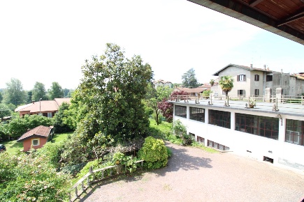 Foto Appartamento in Via Cesare Battisti  37, Invorio di 448 m² in vendita