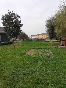 Foto Villa unifamiliare a Quistello di 160 m² con 5 locali in vendita