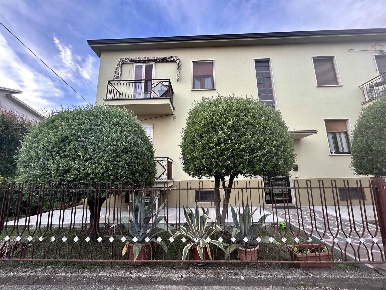Foto Appartamento a San Giorgio Piacentino di 80 m² con 3 locali in vendita