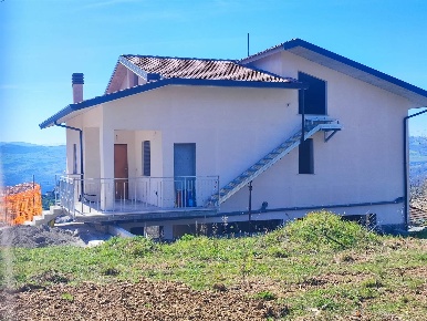 Foto Appartamento a Picerno di 177 m² con 6 locali in vendita