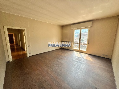 Foto Appartamento in Via Roncalli, Gazzaniga di 84 m² con 3 locali