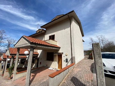 Foto Villa a schiera in VIA VIACCIOLA 20, Castiglione dei Pepoli di 124 m²