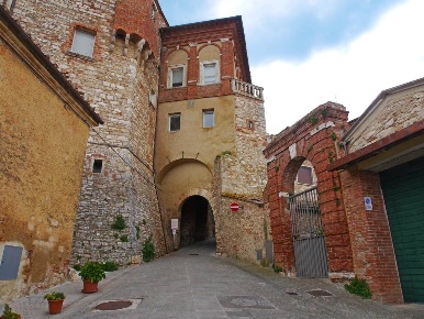 Foto Appartamento a Rapolano Terme di 119 m² con 6 locali in vendita