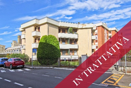Foto Appartamento in Via Cavour 18, Rovello Porro di 80 m² con 2 locali