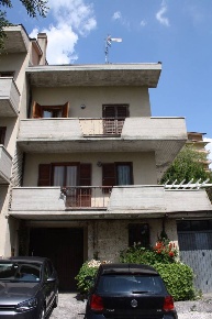 Foto Villa a schiera in via Rodolfo II da Varano, Camerino in vendita