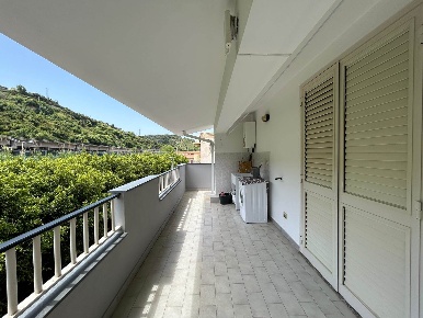 Foto Appartamento in VIA LUIGI PIRANDELLO  8, Rometta di 83 m² con 3 locali