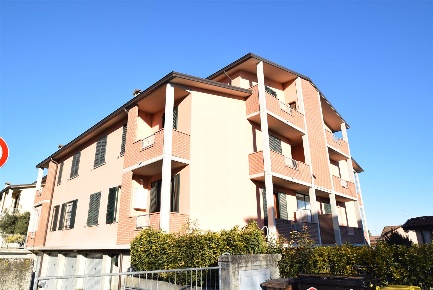 Foto Appartamento a Cadeo di 72 m² con 3 locali in vendita