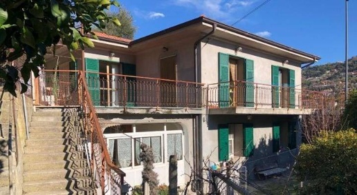 Foto Villa bifamiliare a Camporosso in vendita