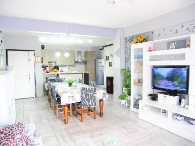Foto Appartamento a Asciano di 110 m² con 8 locali in vendita