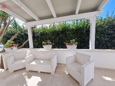 Foto Villa unifamiliare a Porto Cesareo di 75 m² con 3 locali in vendita