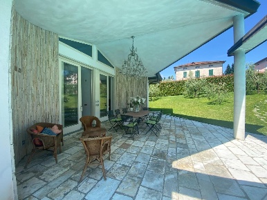 Foto Casa indipendente a Coreglia Antelminelli di 250 m² con 6 locali