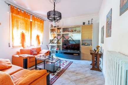 Foto Casa indipendente a Pomarance di 173 m² con 6 locali in vendita