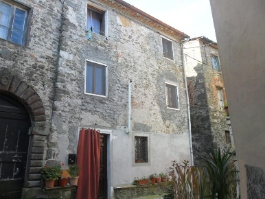 Foto Appartamento a Borgo a Mozzano di 100 m² con 3 locali in vendita