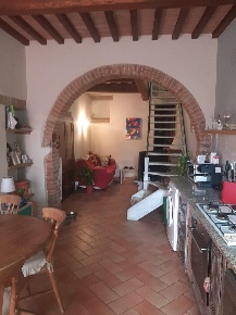 Foto Appartamento a Palaia di 88 m² con 5 locali in vendita