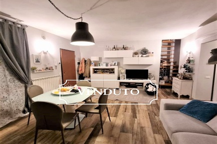 Foto Appartamento a Gambassi Terme di 98 m² con 5 locali in vendita