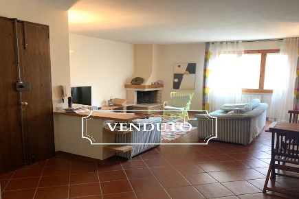 Foto Appartamento a Gambassi Terme di 100 m² con 5 locali in vendita