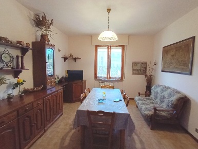 Foto Appartamento a Gambassi Terme di 90 m² con 4 locali in vendita