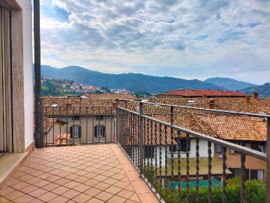 Foto Appartamento a Gandino di 90 m² con 3 locali in vendita