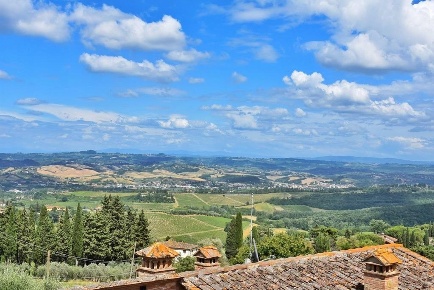 Foto Appartamento a Gambassi Terme di 452 m² con 8 locali in vendita