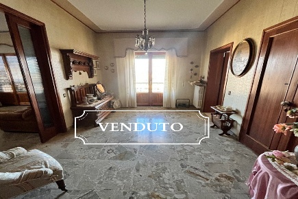 Foto Appartamento a Gambassi Terme di 140 m² con 5 locali in vendita