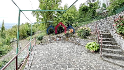 Foto Appartamento a Bagni di Lucca di 91 m² con 4 locali in vendita
