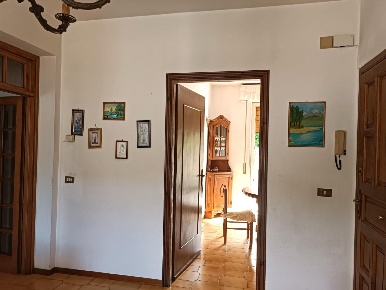 Foto Appartamento a Castelnuovo di Garfagnana di 90 m² con 5 locali