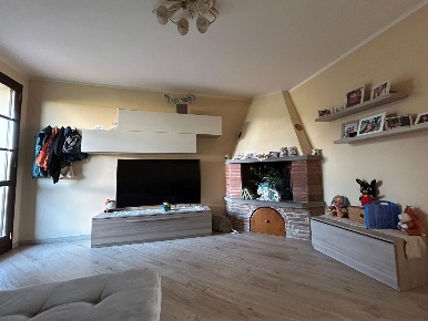Foto Villa a schiera a Crespina Lorenzana di 160 m² con 5 locali in vendita