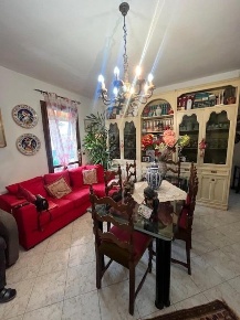 Foto Appartamento a Fosdinovo di 105 m² con 5 locali in vendita