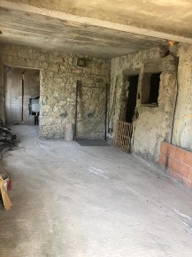 Foto Villa bifamiliare a Fosdinovo di 140 m² con 5 locali in vendita