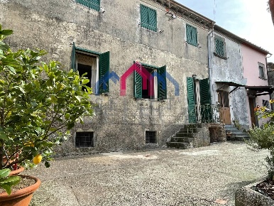Foto Appartamento a Bagni di Lucca di 95 m² con 3 locali in vendita