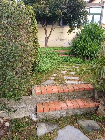 Foto Villa a schiera a Ameglia di 90 m² con 5 locali in vendita