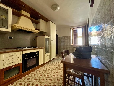 Foto Appartamento a Asciano di 95 m² con 4 locali in vendita