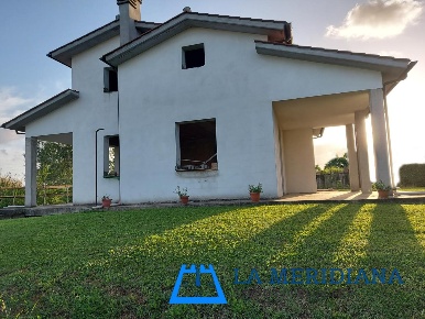 Foto Villa unifamiliare a Larciano di 150 m² con 5 locali in vendita