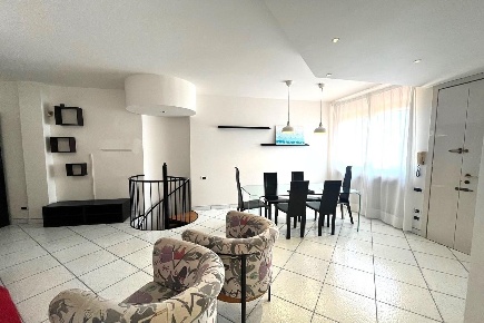 Foto Appartamento a Gambassi Terme di 84 m² con 4 locali in vendita