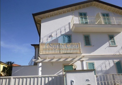 Foto Appartamento a Ameglia in vendita
