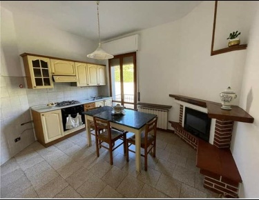 Foto Casa indipendente a Bagni di Lucca di 140 m² con 6 locali in vendita