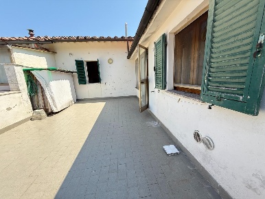 Foto Appartamento a Casciana Terme Lari di 94 m² con 5 locali in vendita