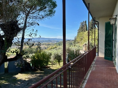 Foto Casa indipendente a Peccioli di 180 m² con 7 locali in vendita