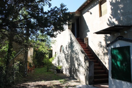 Foto Appartamento a Palaia di 104 m² con 6 locali in vendita