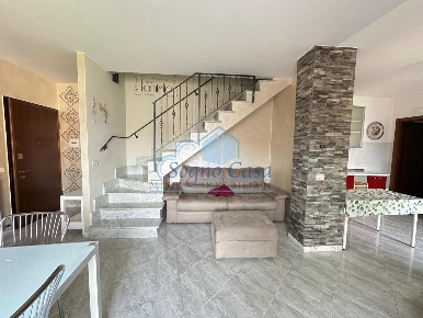 Foto Appartamento a Fosdinovo di 104 m² con 5 locali in vendita