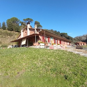 Foto Villa bifamiliare a Palaia di 180 m² con 8 locali in vendita