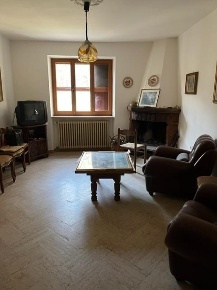 Foto Casa indipendente a Fosdinovo di 120 m² con 5 locali in vendita