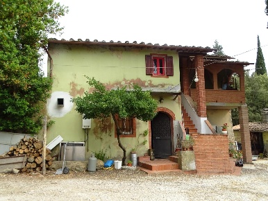 Foto Appartamento a Palaia di 150 m² con 5 locali in vendita