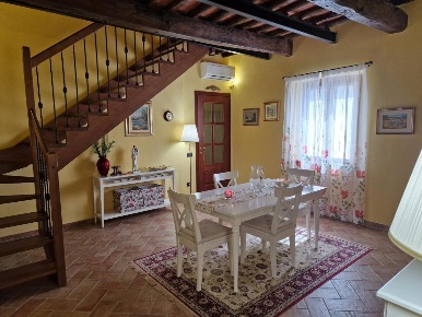 Foto Appartamento a Peccioli di 140 m² con 5 locali in vendita
