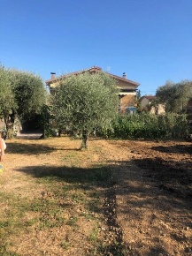 Foto Casa indipendente a Fosdinovo di 150 m² con 5 locali in vendita