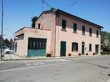Foto Casa indipendente a Capannoli di 230 m² con 10 locali in vendita